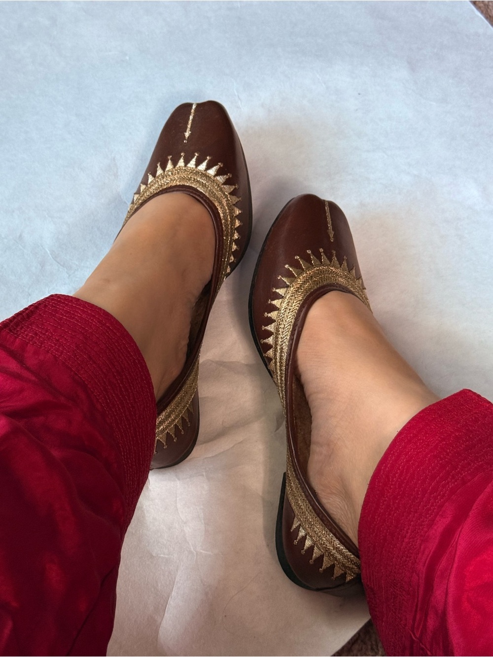 Classic Brown and Gold Women's Flats